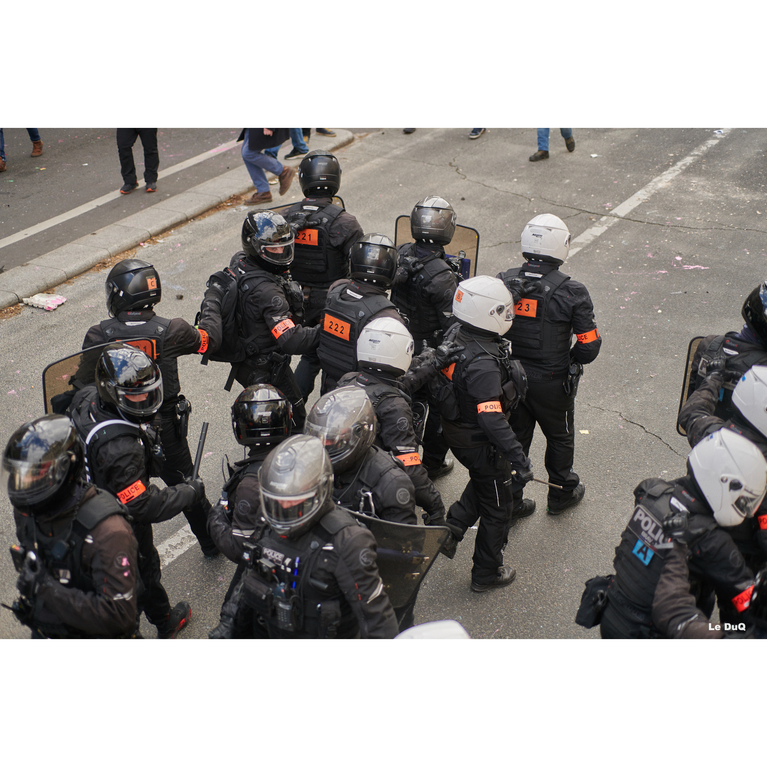 Les agents de la BRAV-M en action