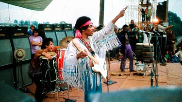 Jimi Hendrix : de l’idéalisme hippie au son du tiroir-caisse